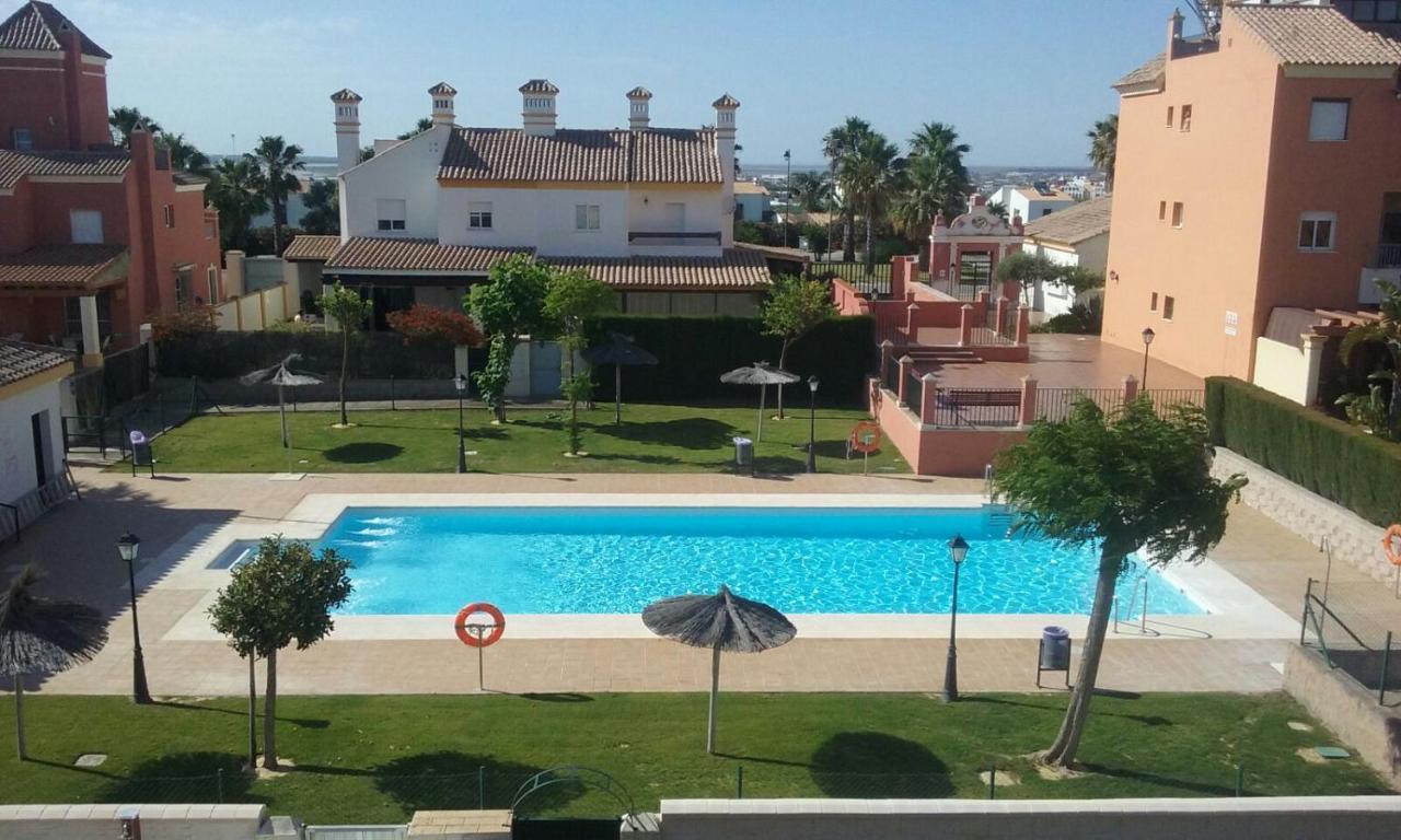 Bajo Con Terraza Piscina Y Jardin Apartment Sanlucar de Barrameda Exterior photo